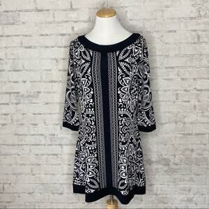 White House Black Market | Black & White Pattern 3/4 Sleeve Shift Dress